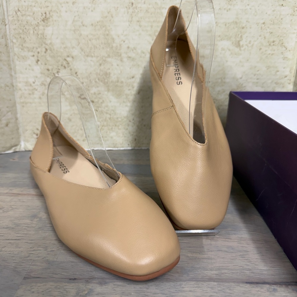 Nude Leather Slip-On Flats - size 40W (US women’s 9, wide width)